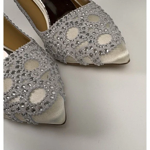 Badgley Mischka "Rouge" Heels Women's Size 6 1/2 Ivory Embellished Formal Pumps - Picture 8 of 14